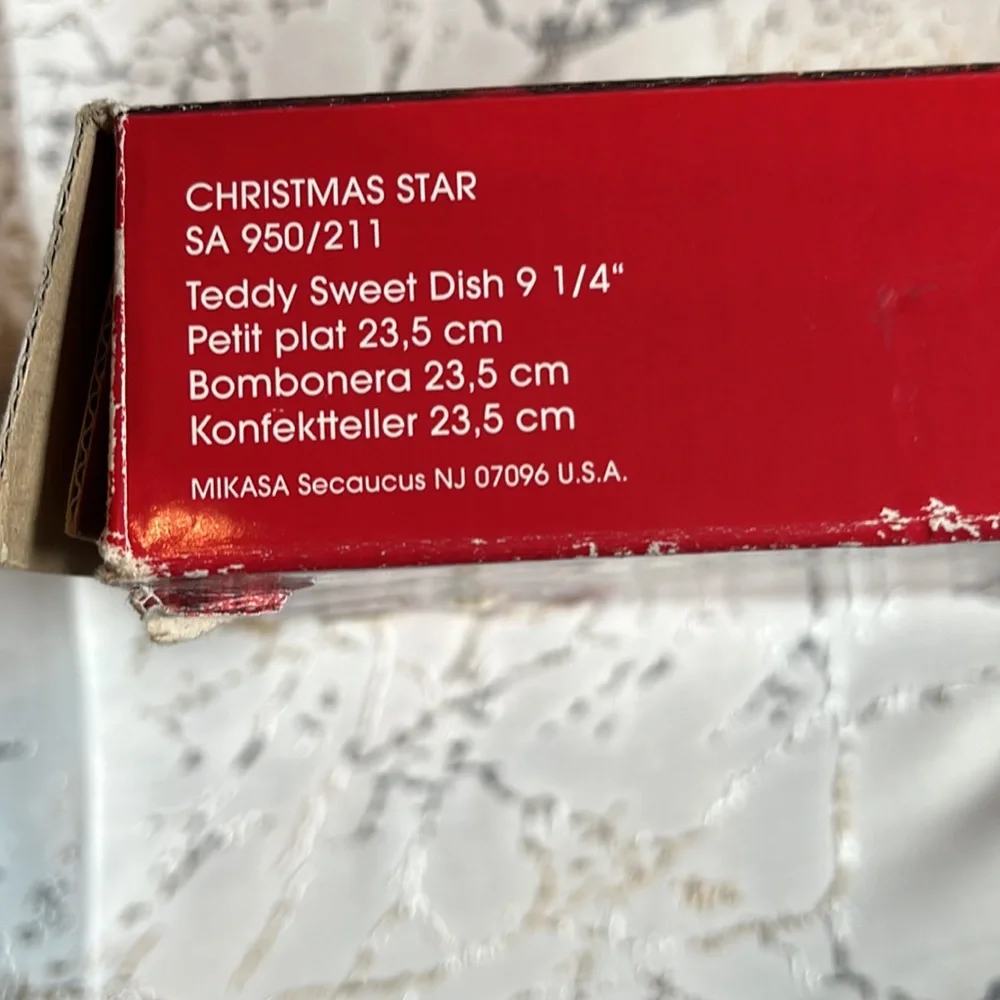 Mikasa Christmas Star Plate Teddy Sweet 9 1/4 with box - Picture 4 of 4